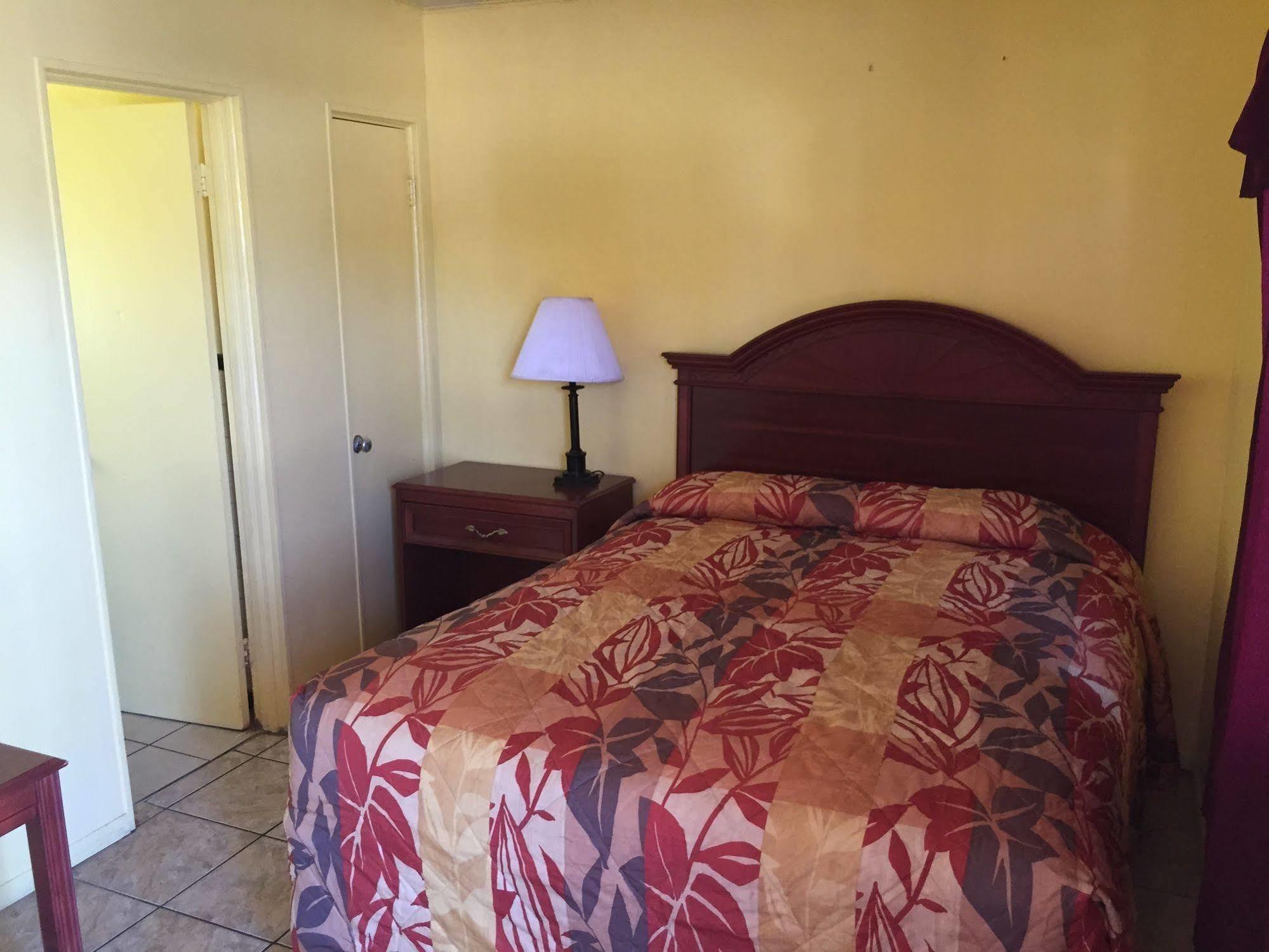 Twi Light Motel Holly Hill Εξωτερικό φωτογραφία